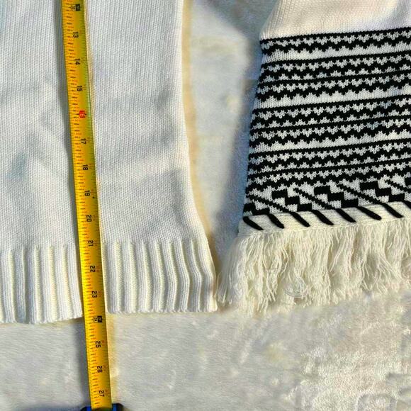 Venus Cold Shoulder Turtleneck Sweater Womens Bell Sleeves w/Fringe Ivory Size S - Picture 5 of 8